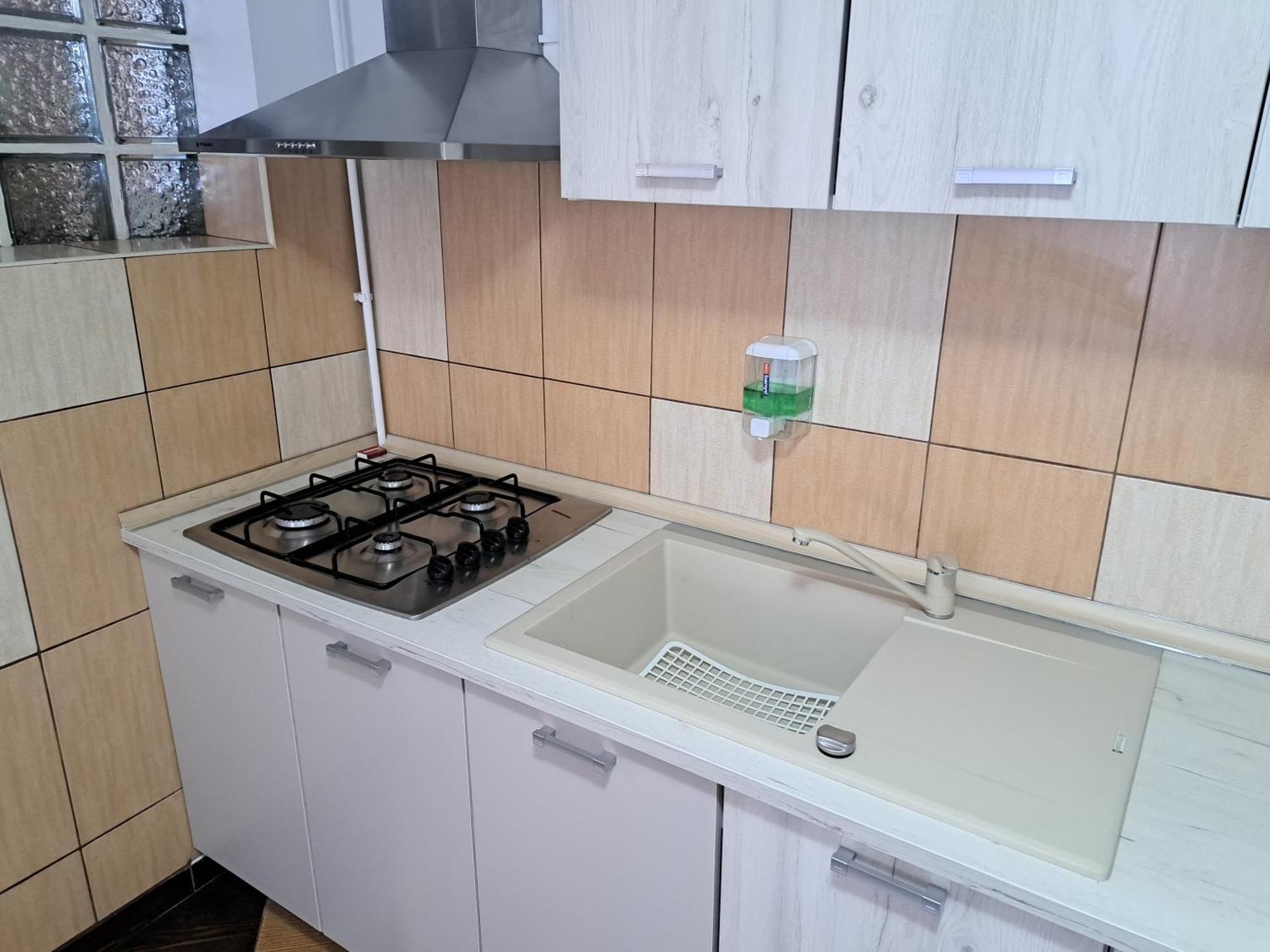 Shelby Accommodation -Adult Only- Sinaia Luaran gambar